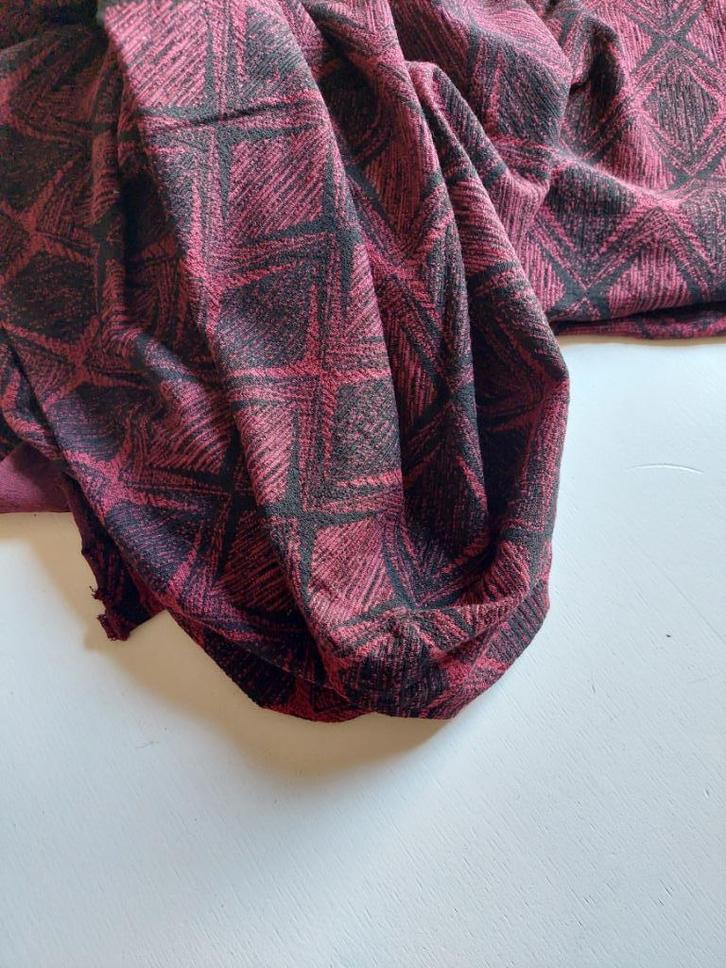 Promo! 1,4 meter tricot rekbaar donkerrood zwart, Hobby & Loisirs créatifs, Tissus & Chiffons, Neuf, Polyester, 120 cm ou plus