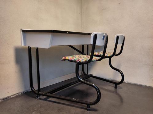 Vintage schoolbank, Huis en Inrichting, Bureaus, Gebruikt, Bureau, Ophalen