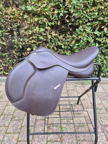 Wintec 500 Jump springzadel beschikbaar voor biedingen