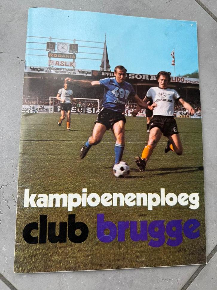 CLUB BRUGGE kijkboek landskampioen 1975-76, Livres, Livres de sport, Comme neuf, Enlèvement