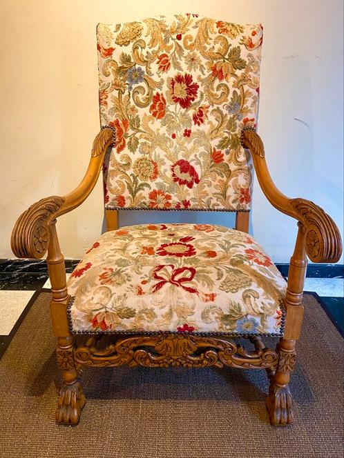 Grand fauteuil style Louis XIV en noyer sculpté, Antiquités & Art, Antiquités | Meubles | Chaises & Canapés