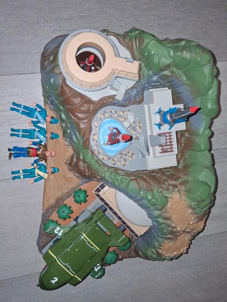 Matchbox Thunderbirds Tracy Island vintage speelset uit 1992, Verzamelen, Speelgoed, Gebruikt, Ophalen