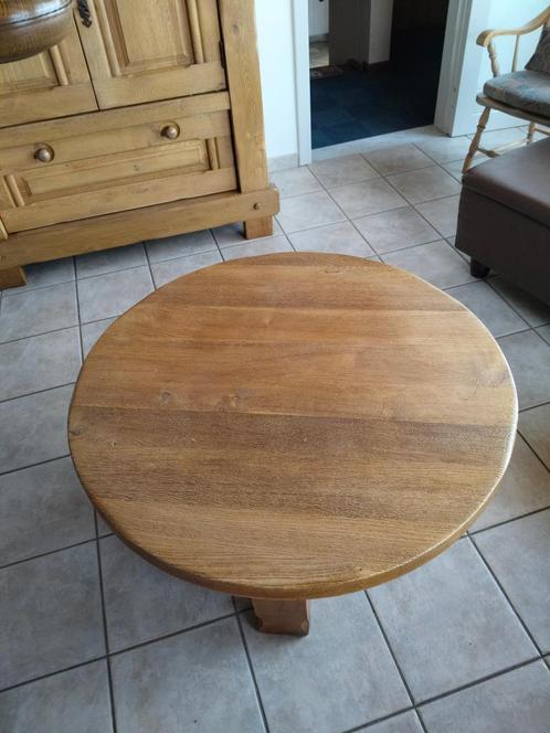 Massieve eiken ronde salontafel, Huis en Inrichting, Tafels | Salontafels, Zo goed als nieuw, 50 tot 75 cm, Rond, Eikenhout, Ophalen