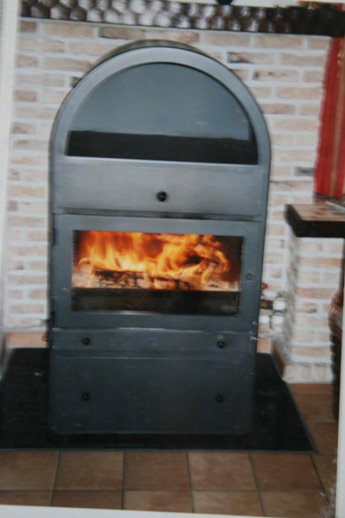 Poêle  bois à tout brûleur DDG Hydroconverter charbon/mazout, Maison & Meubles, Poêles, Autoportant, Multi-brûleur, Autres carburants