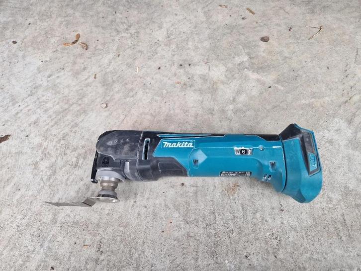 Makita Multitool 18 Volt, Doe-het-zelf en Bouw, Gereedschap | Handgereedschap, Zo goed als nieuw, Ophalen of Verzenden