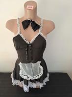 Femme de ménage avec string et épingle à cheveux, Envoi