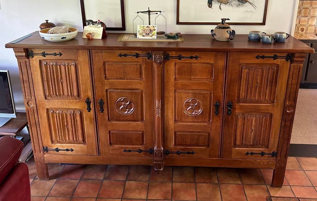 Antieke kast, Ophalen, Gebruikt