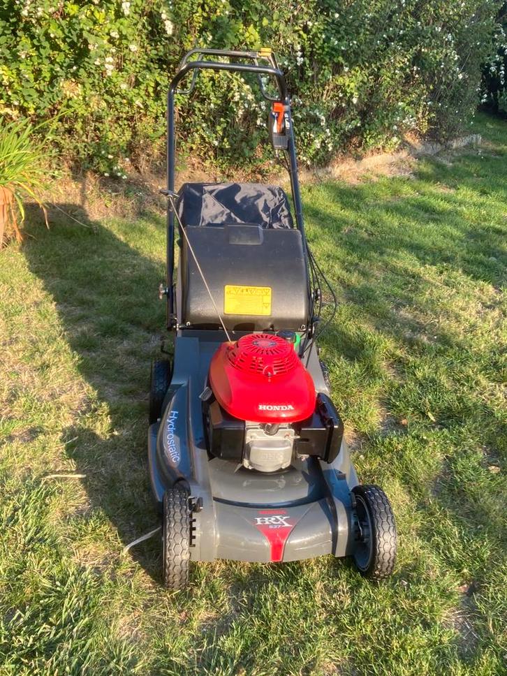 Benzinemaaier Honda HRX537, Tuin en Terras, Grasmaaiers, Gebruikt, Opvangzak, Ophalen