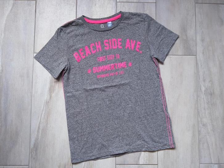 ★ M134/140 - T-Shirt Okaïdi fluo, Kinderen en Baby's, Kinderkleding | Maat 134, Gebruikt, Jongen, Shirt of Longsleeve, Ophalen of Verzenden