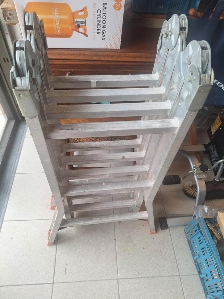 Professionele aluminium plooiladder 4 meter – multifunctione, Doe-het-zelf en Bouw, Ladders en Trappen, Ophalen