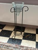 Pieds en fer forgé, Enlèvement