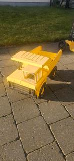 Stalen vrachtwagen merk tonka, Ophalen