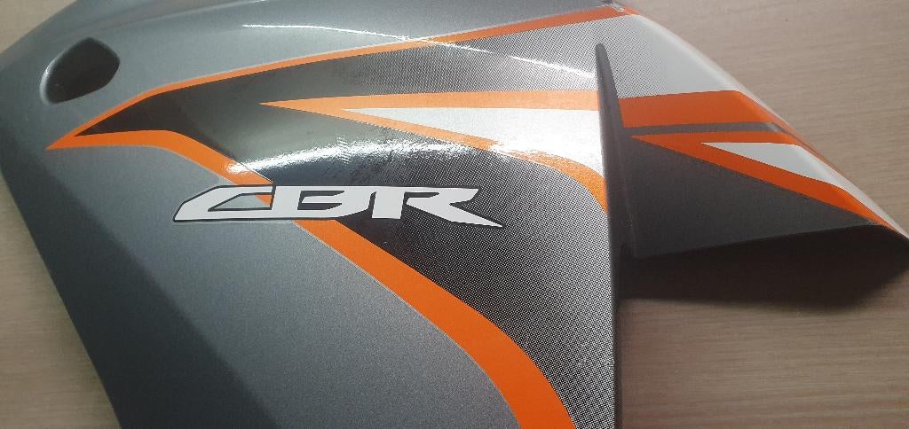 panneau latéral cbr 125, Motos, Enlèvement ou Envoi, Utilisé