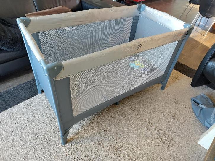 Topmark Babybed reisbed met matras, Kinderen en Baby's, Babywiegjes en Ledikanten, Gebruikt, Reisbedje, Ophalen