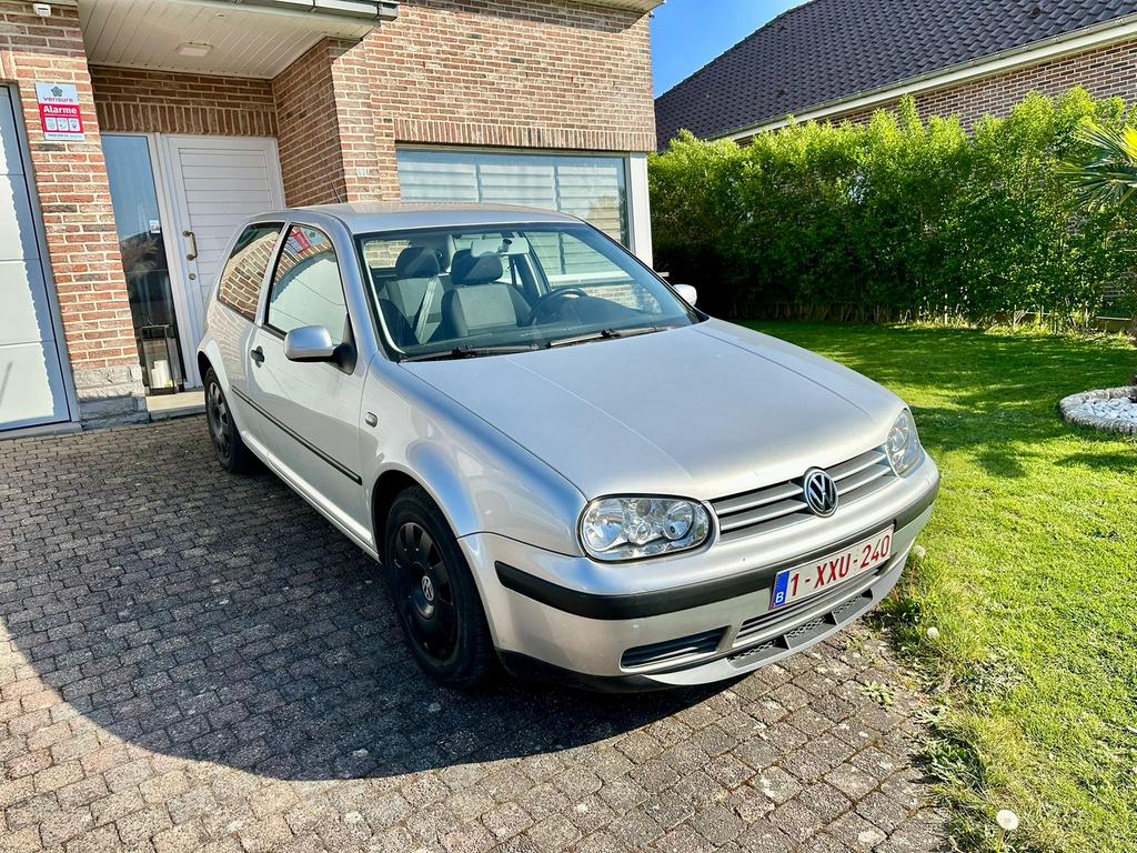 VW GOLF 4 - BENZINE LEZ OK - GEKEURD V Verkoop !! AIRCO, Argent ou Gris, Achat, Boîte manuelle, Tissu