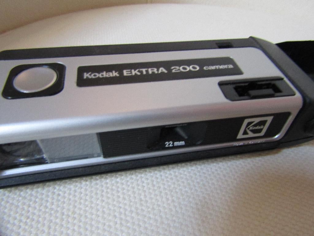 Superbe appareil photo : "Kodak EKTRA 200", Collections, Enlèvement ou Envoi, 1960 à 1980, Appareils photo