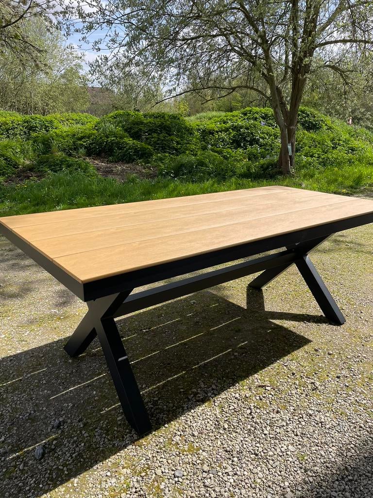 Nieuw! Nieuw! Moderne tuintafel in uitstekende staat!, Ophalen, Zo goed als nieuw