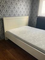 Lit double gratuit avec 1 table de chevet, Maison & Meubles, 210 cm, Enlèvement, Utilisé, Crème