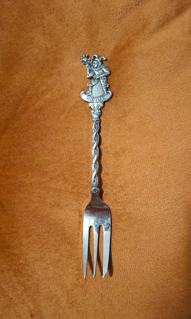 Fourchette à souvenirs vintage Hofnar, Antiquités & Art, Antiquités | Couverts, Enlèvement ou Envoi