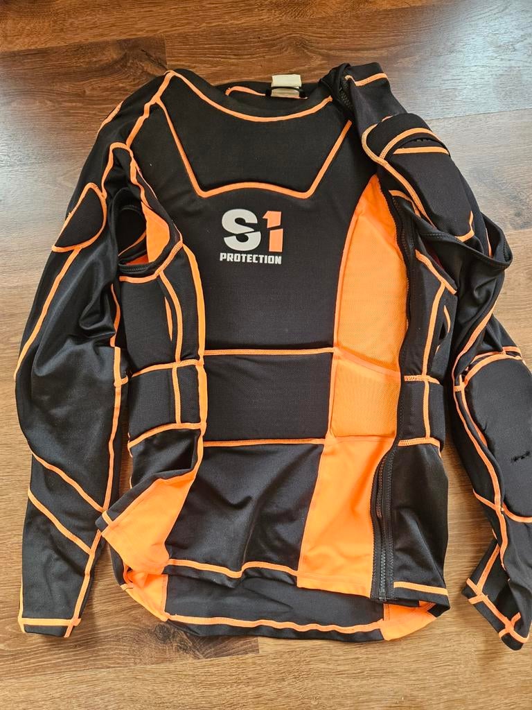 Beschermvest, Ophalen