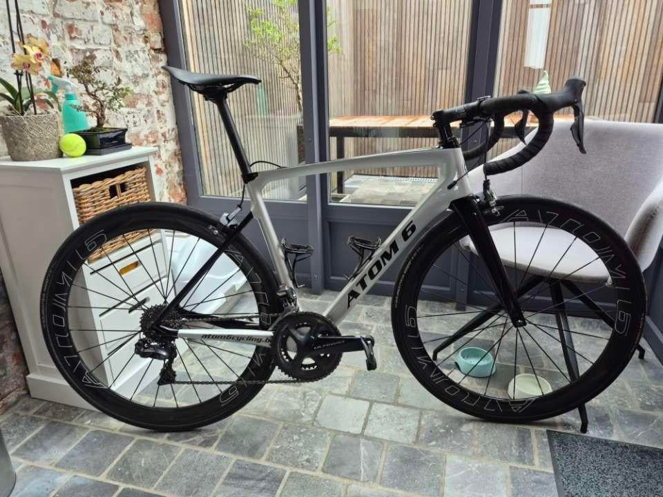 Atom 6  ulterga di2 maat M, Vélos & Vélomoteurs, Vélos | Vélos de course, Autres marques, Comme neuf, Enlèvement, 53 à 57 cm