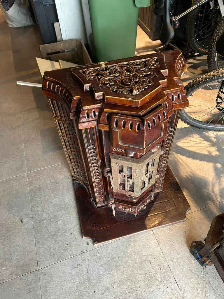 2 Antieke gietijzeren kachel, Ophalen, Zo goed als nieuw