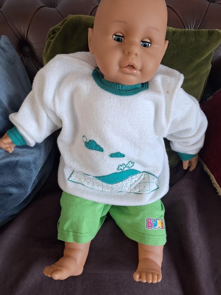 Grote pop 55 cm bumba kledij, Ophalen of Verzenden, Zo goed als nieuw