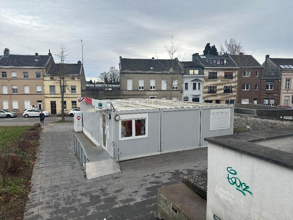 6 gekoppelde werfcontainers–ingericht als kantoor (110 m²), Zakelijke goederen, Machines en Bouw | Keten en Containers, Ophalen of Verzenden
