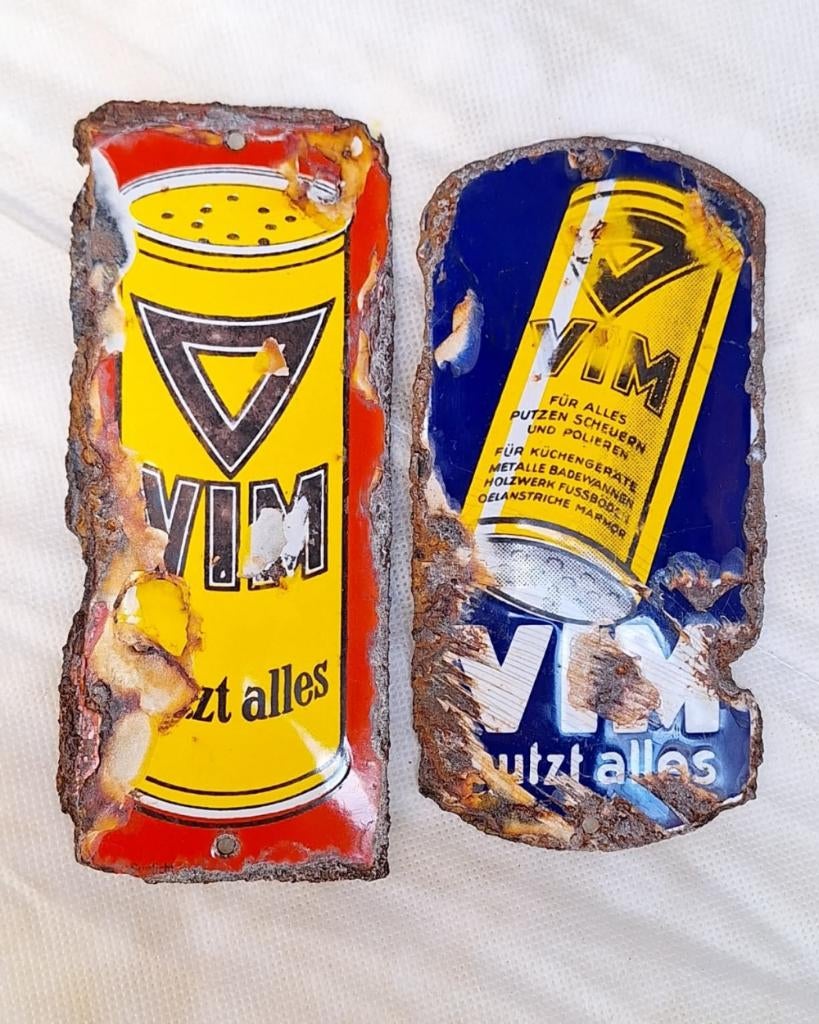 Leuke set 2 antieke emaille deurpostjes van Vim putzt alles., Verzamelen, Ophalen of Verzenden, Gebruikt, Reclamebord