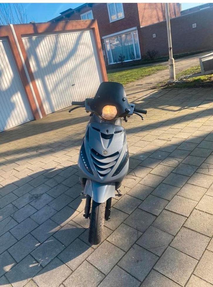 Piaggio zip 4takt “A klasse”, Fietsen en Brommers, Scooters | Piaggio, Zo goed als nieuw, Zip, Klasse A (25 km/u), Benzine, Ophalen