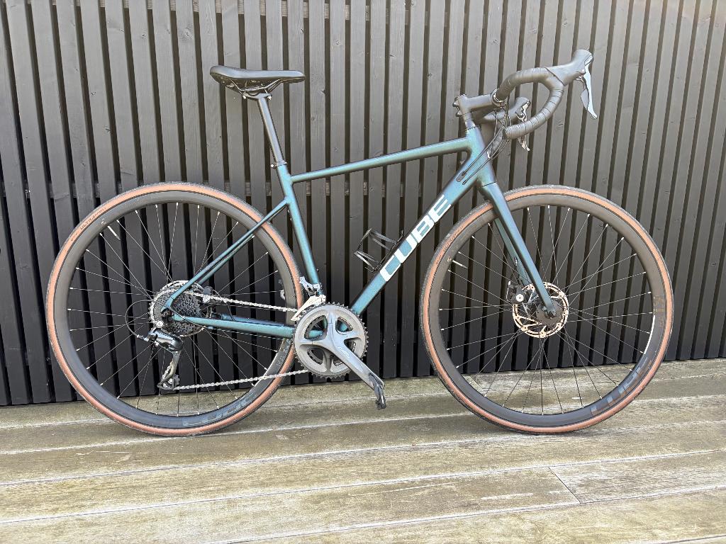 Cube Attain Deepblue White 2024 – maat 53, Vélos & Vélomoteurs, Vélos | Vélos de course, Autres marques, Enlèvement ou Envoi, Aluminium