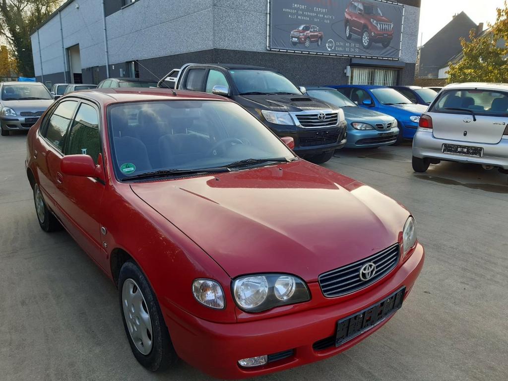 Toyota corolla lift back,  airco in, Autos, Toyota, Particulier, Corolla, Air conditionné, Essence, Rouge, Enlèvement