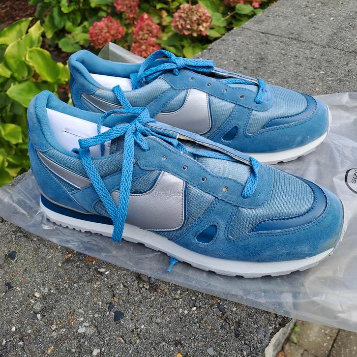 Nieuwe sportschoenen, maat 41, Kleding | Heren, Schoenen, Nieuw, Sportschoenen, Blauw, Ophalen of Verzenden