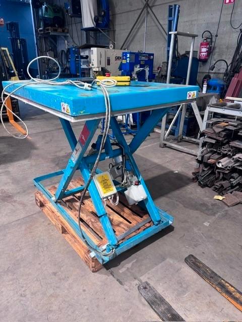 Hydraulische tafel, Bricolage & Construction, Établis, Comme neuf, 70 à 120 cm, Enlèvement