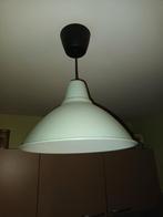 Lustre en couleur vert clair, Enlèvement