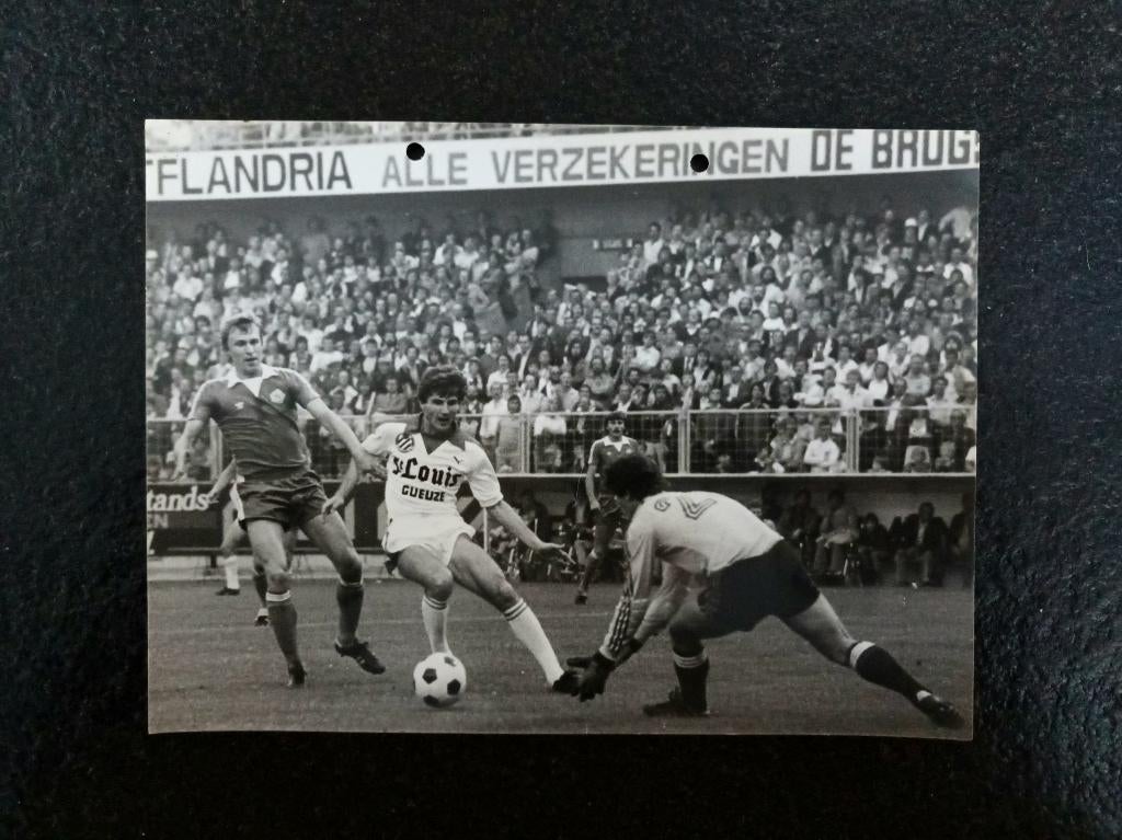 Persfoto Club Brugge - Brugse Metten 1980 - groot formaat, Verzamelen, Sportartikelen en Voetbal, Zo goed als nieuw, Poster, Plaatje of Sticker
