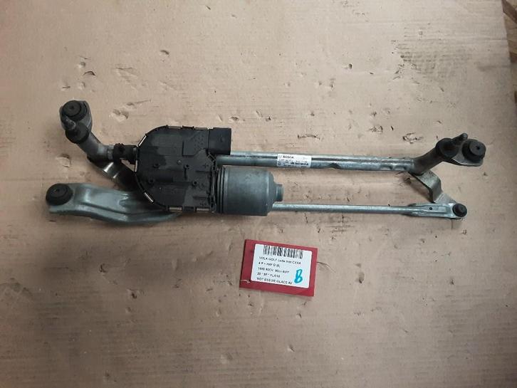 MOTEUR ESSUIE-GLACE AVANT Golf VII (AUA) (5G1955119A), Autos : Pièces & Accessoires, Vitres & Accessoires, Volkswagen, Utilisé