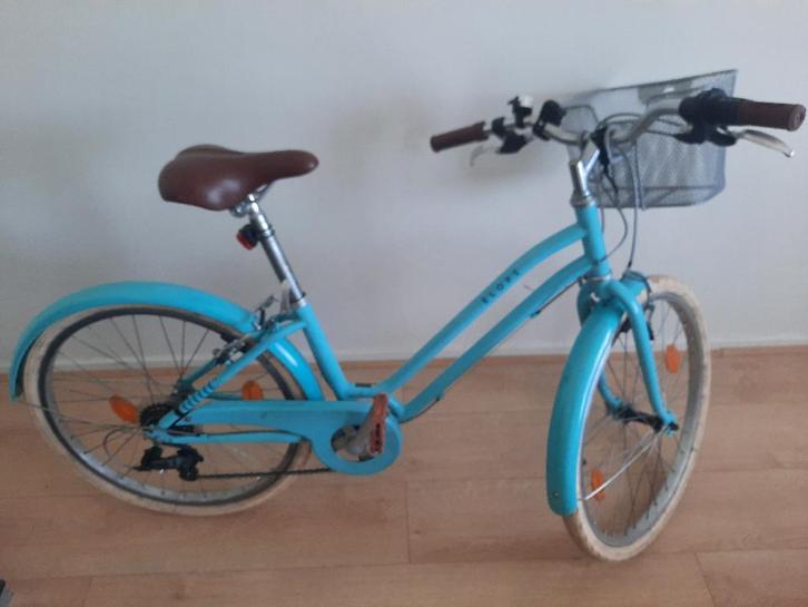 Kinderfiets Btwin 24 inch 9-12 jaar blauw met mandje, Fietsen en Brommers, Fietsen | Kinderfietsjes, Gebruikt, 20 inch of meer