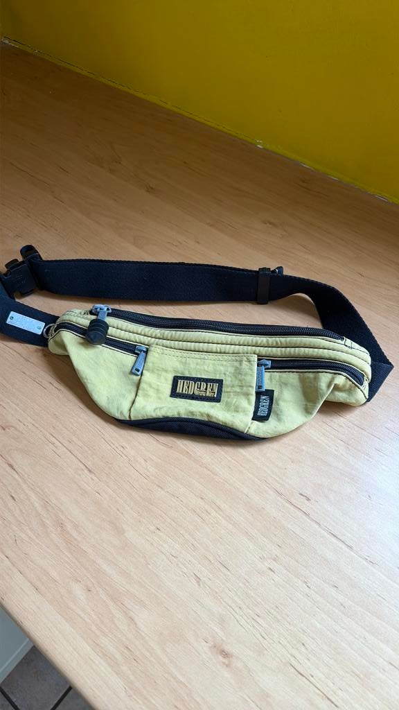 sac banane Hedgren 33/13 cm moutarde, Enlèvement ou Envoi, Comme neuf