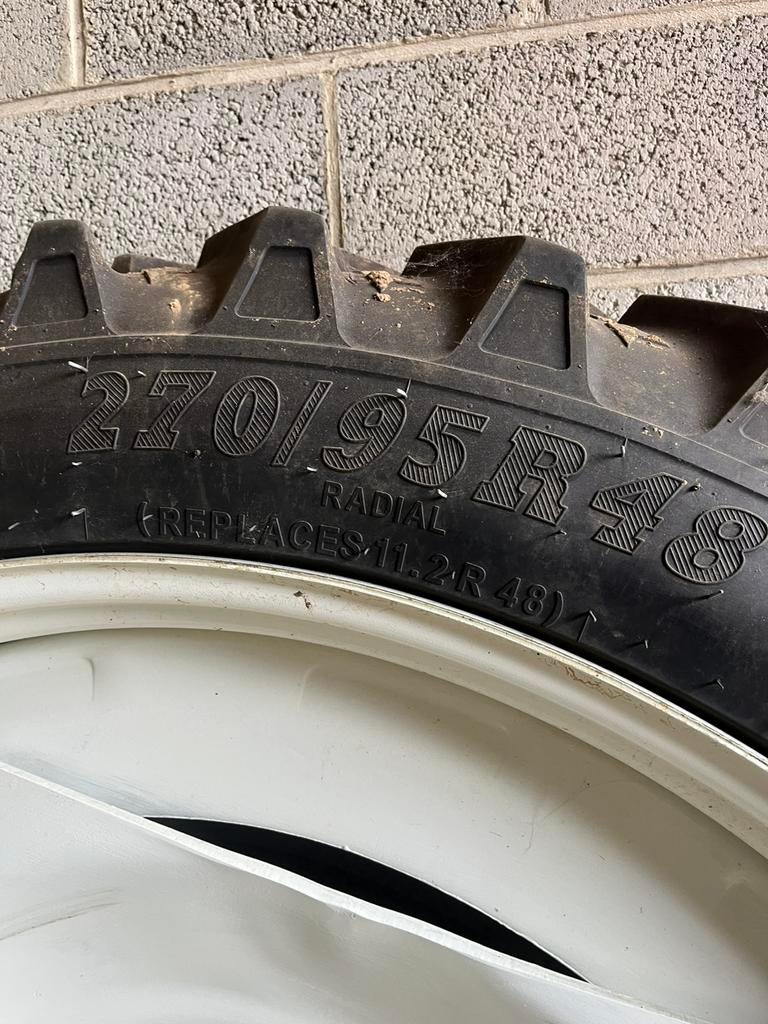 270/95r48, Zakelijke goederen, Ophalen