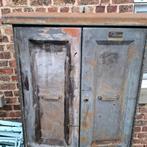 Mooie  antieke metalen kast, buiten, mancave., Enlèvement