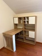 Bureau étudiant.e, Enlèvement, Comme neuf