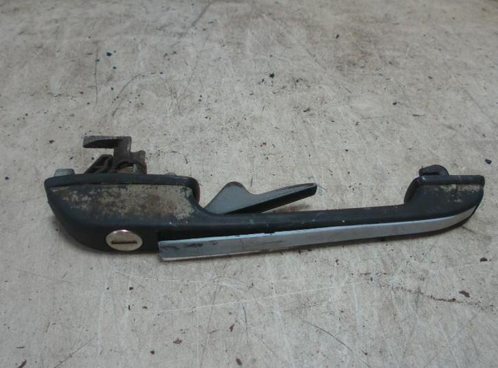 POIGNEE EXTÉRIEURE DROIT Volkswagen Polo II (86CF), Autos : Pièces & Accessoires, Carrosserie & Tôlerie, Volkswagen, Droite, Utilisé