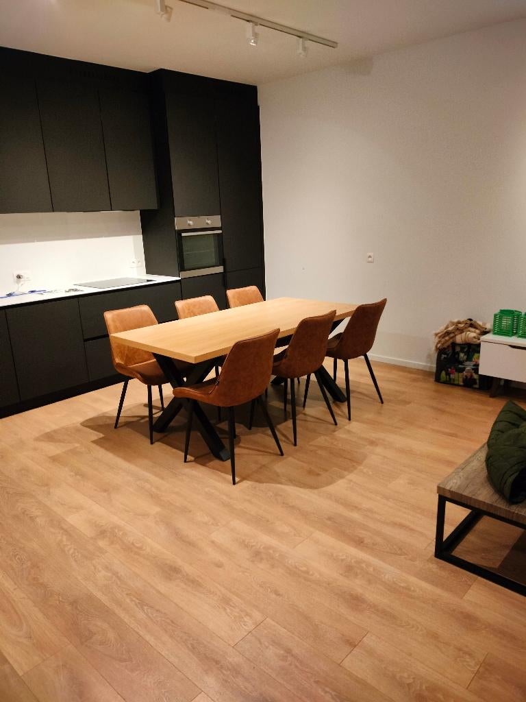 Table, 150 à 200 cm, Cinq personnes ou plus, Comme neuf, Enlèvement