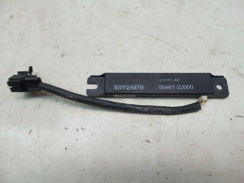 ANTENNE Kia Rio III (UB) (01-2011/12-2017) (|954612J000|), Kia, Dhr. M. Roggen, Stadsweg 37 37
9917 PV  WIRDUM GR., NL, Utilisé