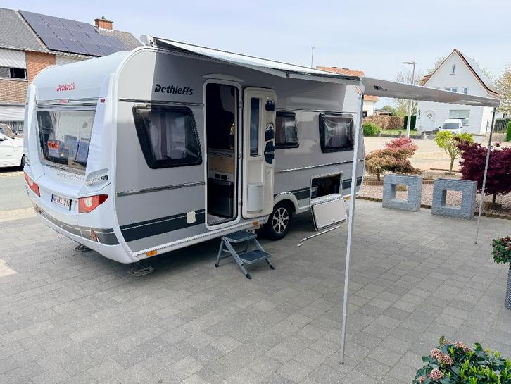 Nomad Avantgarde 460EL 2020 en option complète, Caravanes & Camping, Caravanes, Particulier, jusqu'à 3, 1250 - 1500 kg, Dethleffs