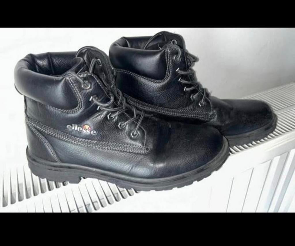 Chaussures bottes homme Ellesse, Ophalen