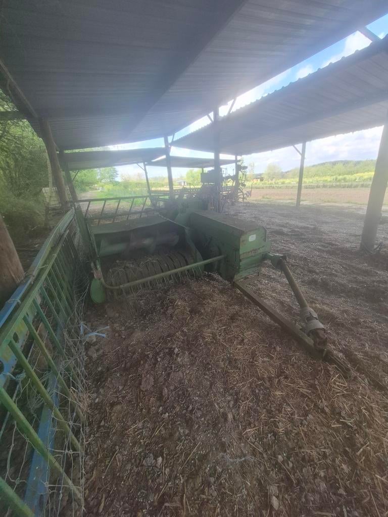 Balenpers johndeere 214T