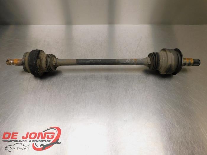 Arbre de transmission arrière droit d'un Mercedes C-Klasse, Autos : Pièces & Accessoires, Freins & Transmission, Mercedes-Benz