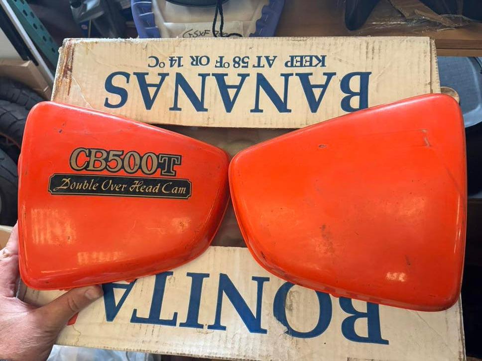 Honda CB500T, twin. Beide zijkappen L/R, Motoren, Ophalen of Verzenden, Gebruikt